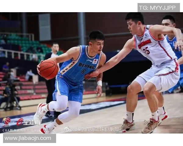 武汉网球队在全国锦标赛中以67分稳居积分榜首位，展现强劲实力