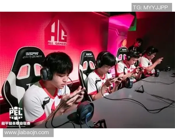 和平精英热议LNG战队灵活性引发的争议与战术分析